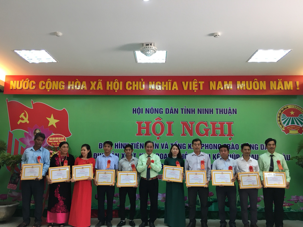 Ninh Thuận: Nhiều nông dân tiêu biểu cho thu nhập hàng trăm triệu đồng/năm  - Ảnh 5.