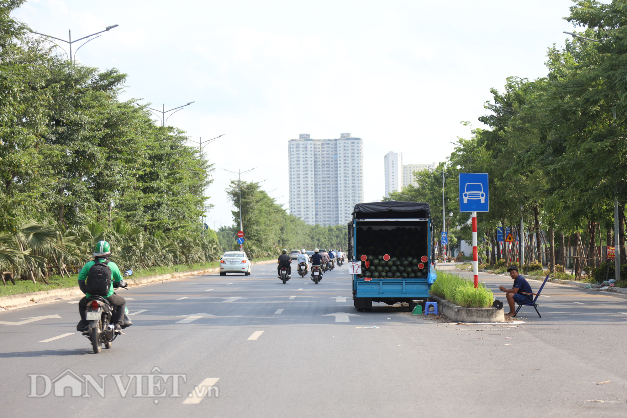 Nhếch nhác khó tin trên đại lộ mới 1.500 tỷ của Hà Nội - Ảnh 11.