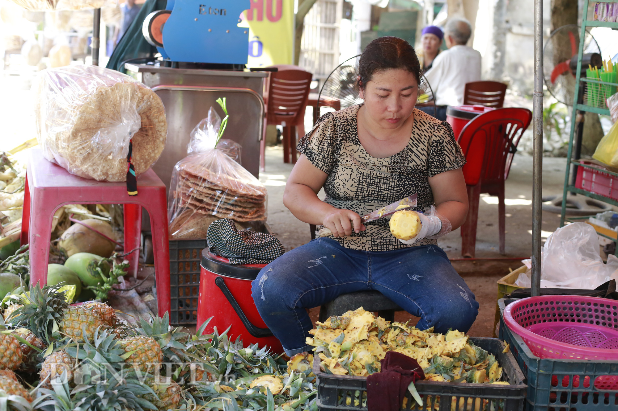 Thu “trái vàng” to, đẹp mã, thơm nức giá 5.000 -5.500 đồng/kg, nông dân xứ Thanh phấn khởi ra mặt - Ảnh 9.