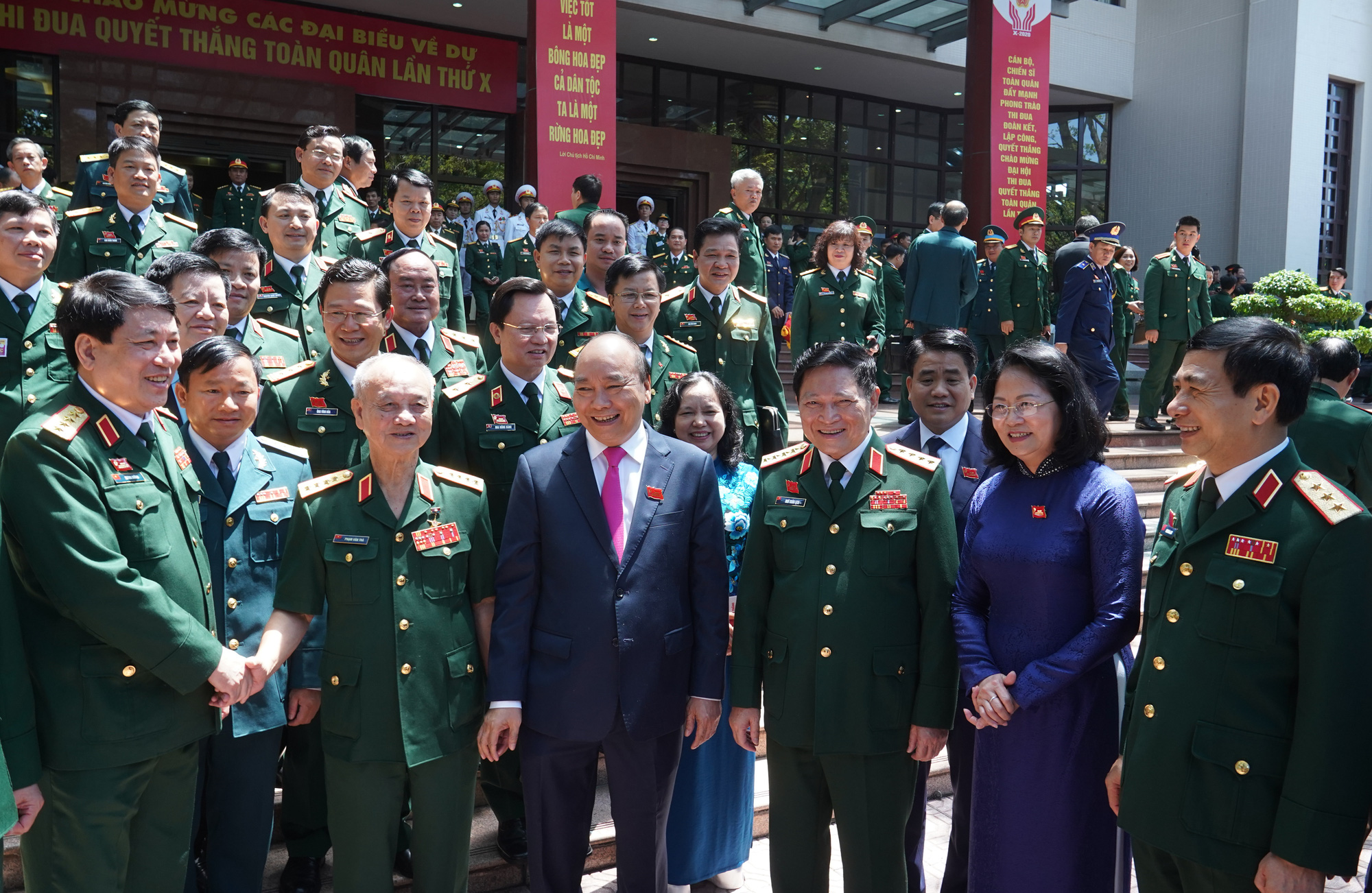 &quot;Ở đâu nhân dân gặp khó khăn, gian khổ, thiên tai, dịch bệnh thì ở đó có bộ đội giúp&quot; - Ảnh 2.