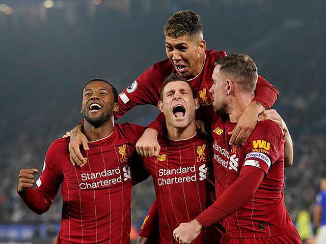 Đội nhà vô địch Premier League, CĐV Liverpool gửi lời chúc siêu dị - Ảnh 2.