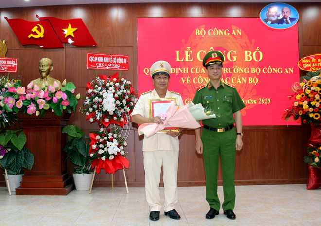 Nữ Thiếu tướng Công an đầu tiên Bùi Tuyết Minh thôi giữ chức Giám đốc Công an  - Ảnh 2.