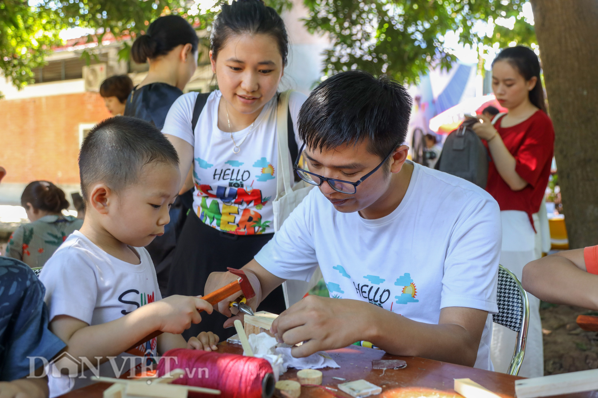 “Vé miễn phí” về tuổi thơ cho cha mẹ vui cùng con trong Ngày hội Gia đình - Ảnh 3.