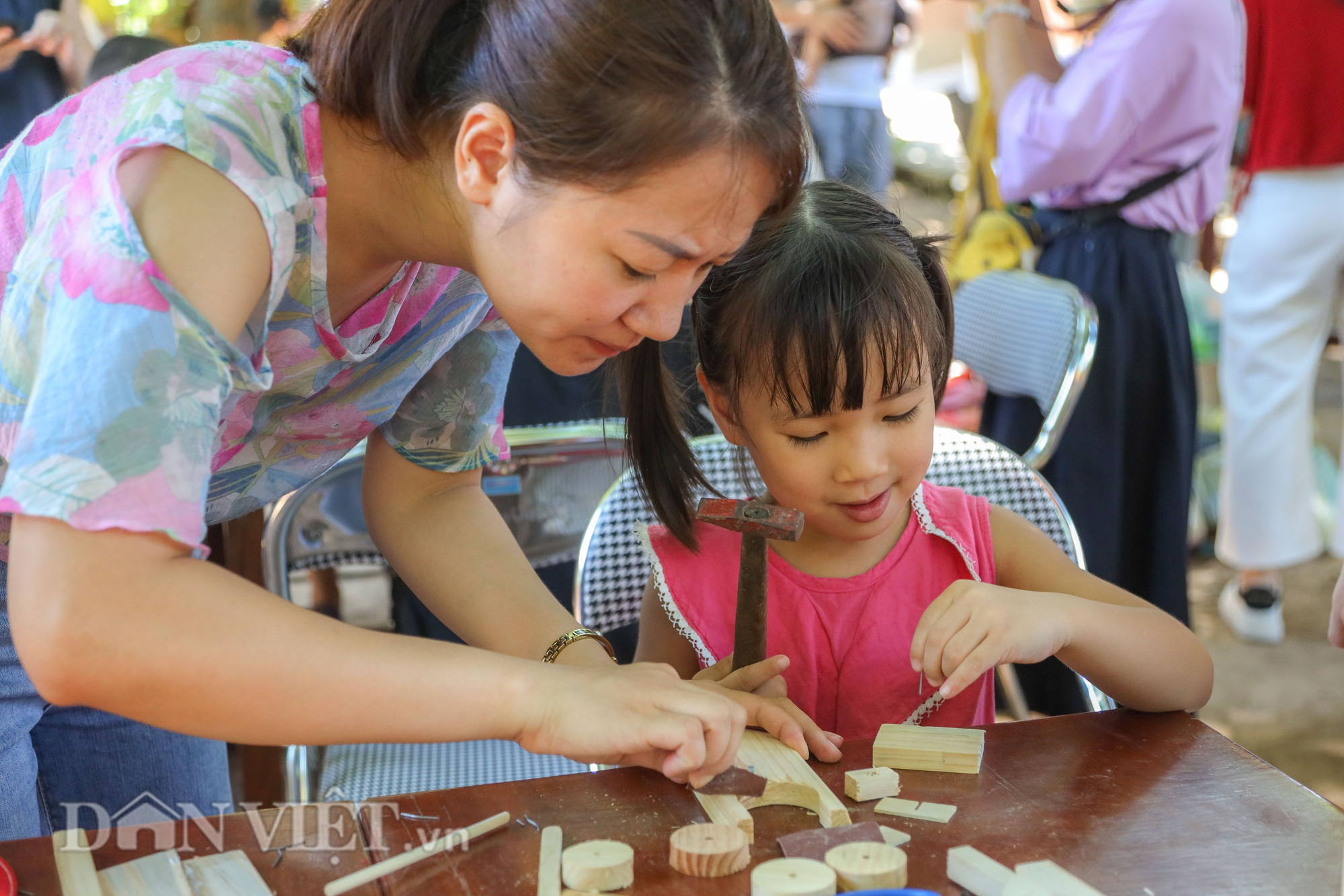 “Vé miễn phí” về tuổi thơ cho cha mẹ vui cùng con trong Ngày hội Gia đình - Ảnh 4.