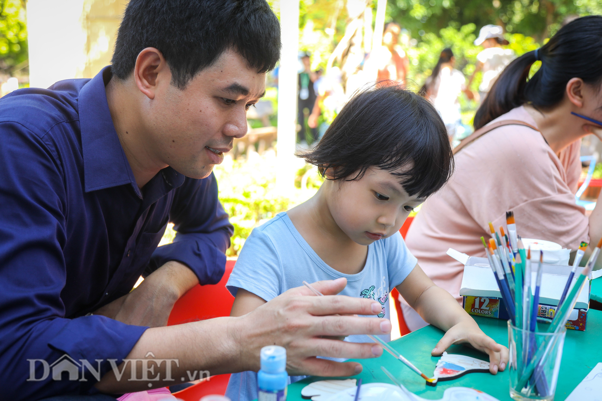 “Vé miễn phí” về tuổi thơ cho cha mẹ vui cùng con trong Ngày hội Gia đình - Ảnh 10.