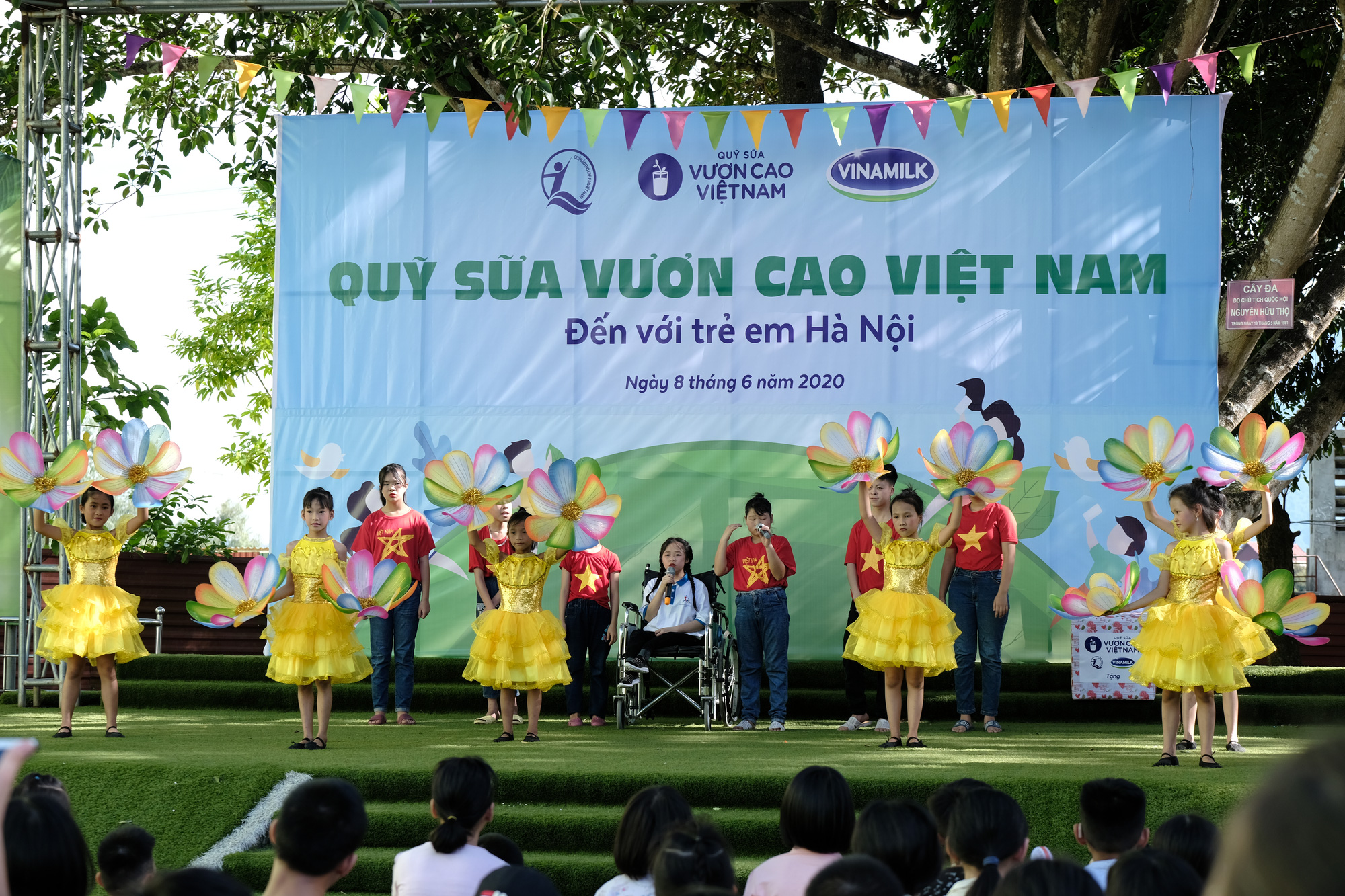 Hơn 1.300 trẻ em Hà Nội được chăm sóc dinh dưỡng từ  Quỹ sữa Vươn cao Việt Nam - Ảnh 3.