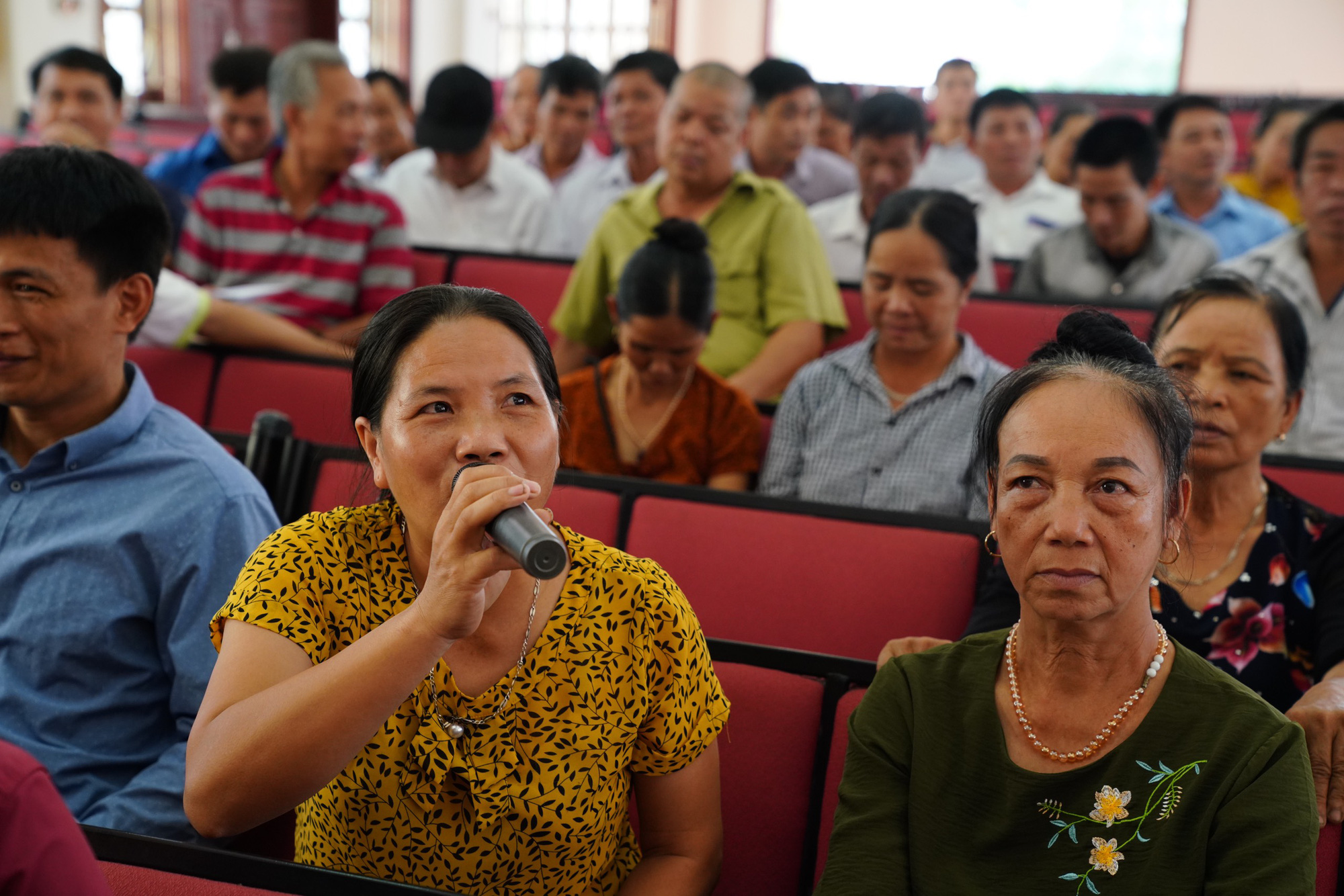 Nội Bài tuyên truyền về an toàn hàng không cho người dân khu vực giáp ranh sân bay - Ảnh 2.