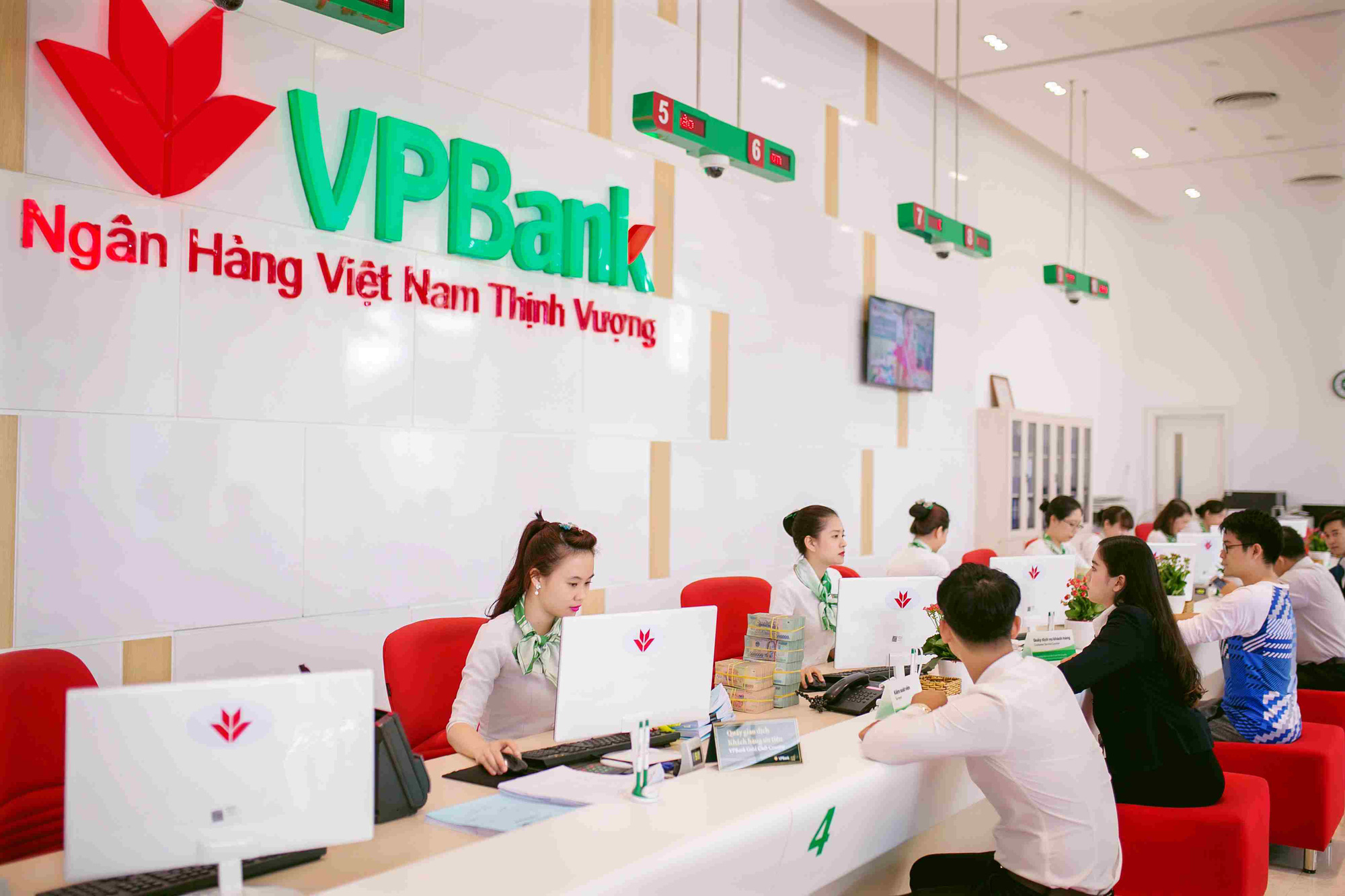 Chuyển khoản &quot;thả ga&quot; nhờ loạt ưu đãi hấp dẫn từ VPBank - Ảnh 1.