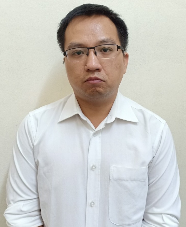 NÓNG: Bộ Công an bắt cán bộ Tổng cục Hải quan vụ buôn lậu quặng qua cửa khẩu ở Lào Cai - Ảnh 1.