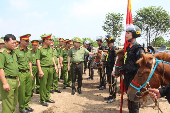 Cảnh sát cơ động kỵ binh sẽ diễu hành trước lăng Bác, nhà Quốc hội - Ảnh 3.