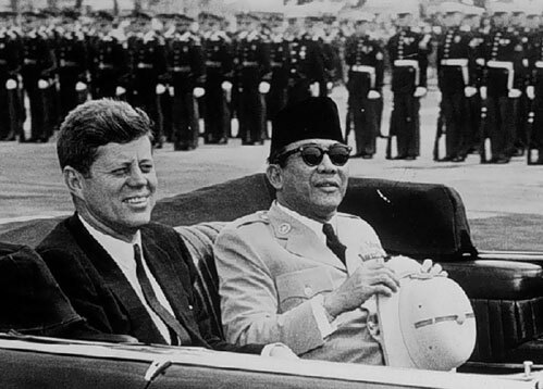 Âm mưu CIA dùng băng sex lật đổ tổng thống Indonesia năm 1962 - Ảnh 2.