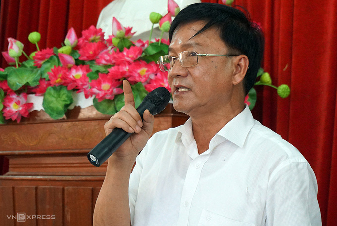 Sau khi xin thôi chức, Chủ tịch Quảng Ngãi nghỉ hưu trước 3 tháng - Ảnh 1.