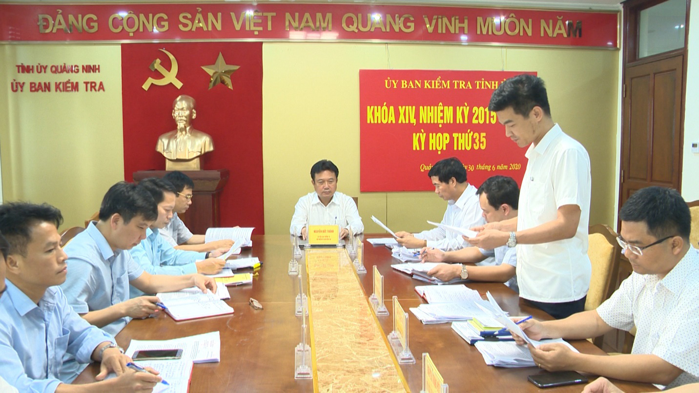 Quảng Ninh: 2 phó chủ tịch TP.Cẩm Phả bị kỷ luật - Ảnh 1.