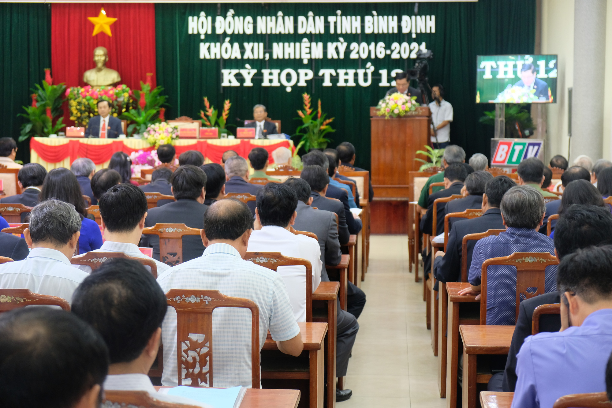 Bình Định họp Hội đồng Nhân dân… nhưng không tổ chức chất vấn trực tiếp lãnh đạo - Ảnh 1.