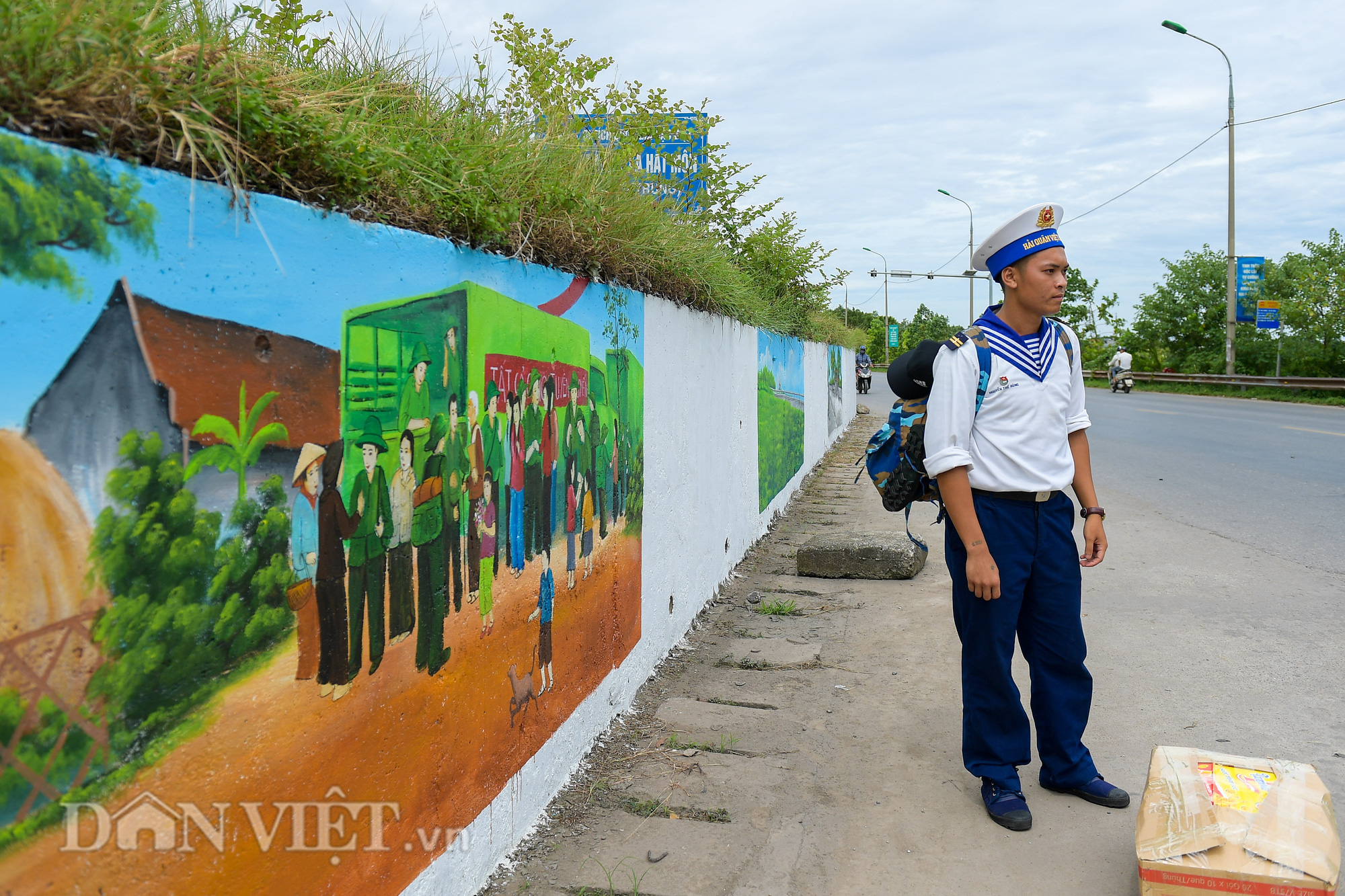 Ngỡ ngàng con đường bích họa dài hơn 2km mới xuất hiện ở Hà Nội - Ảnh 6.