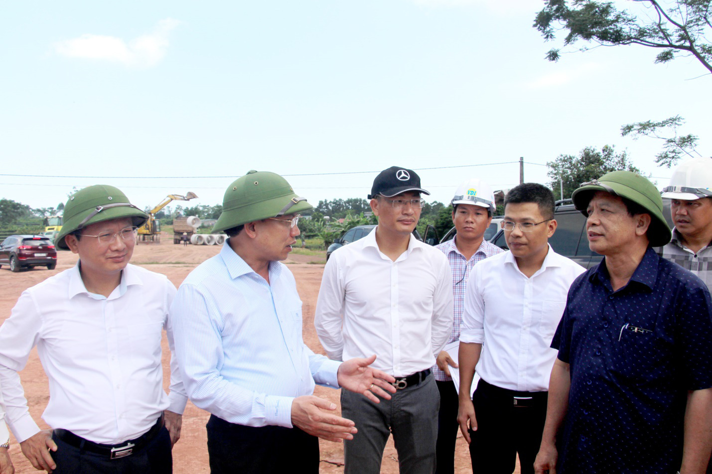 Bí thư Quảng Ninh phát động chiến dịch 30 ngày đêm GPMB cao tốc Vân Đồn – Móng Cái - Ảnh 2.