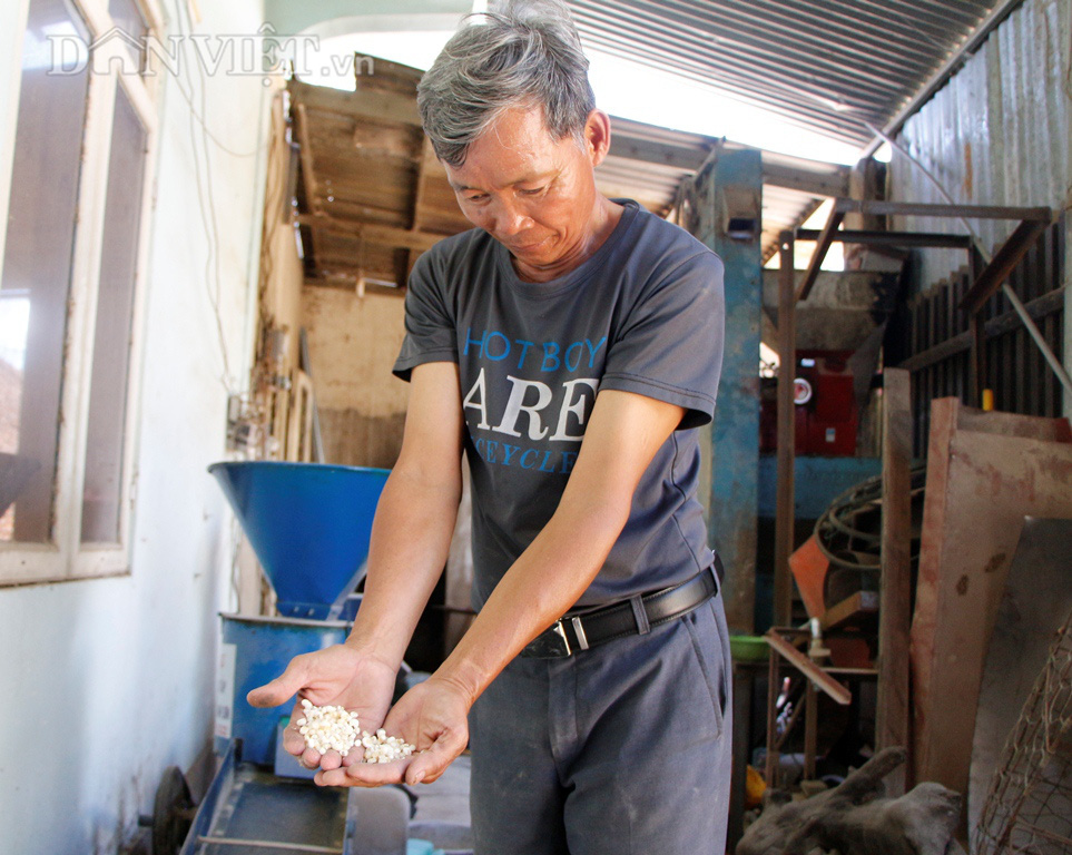 Nông dân sáng chế “máy làm biếng” - Ảnh 3.