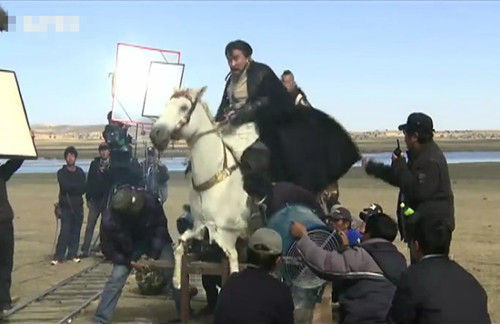 &quot;Cười ngất&quot; vì cảnh cưỡi ngựa oai phong trên phim cổ trang Trung Quốc hóa ra &quot;lừa&quot; khán giả - Ảnh 9.