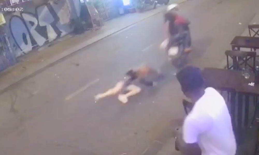 Bắt 2 kẻ cướp giật kéo lê cô gái kinh hoàng trên phố Sài Gòn - Ảnh 2.