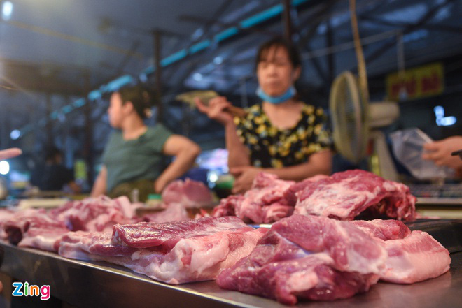 Nêu tên nhiều doanh nghiệp không giảm giá thịt lợn - Ảnh 1.