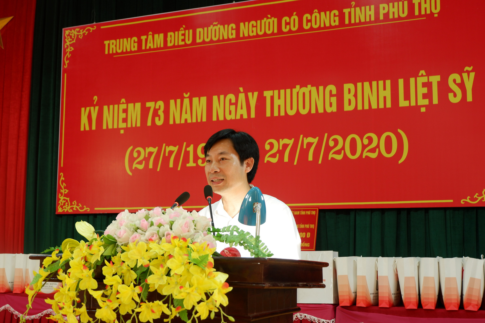 Phó Chủ tịch Trung ương Hội NDVN Nguyễn Xuân Định: Tặng quà thương binh, bệnh binh tại Phú Thọ - Ảnh 4.