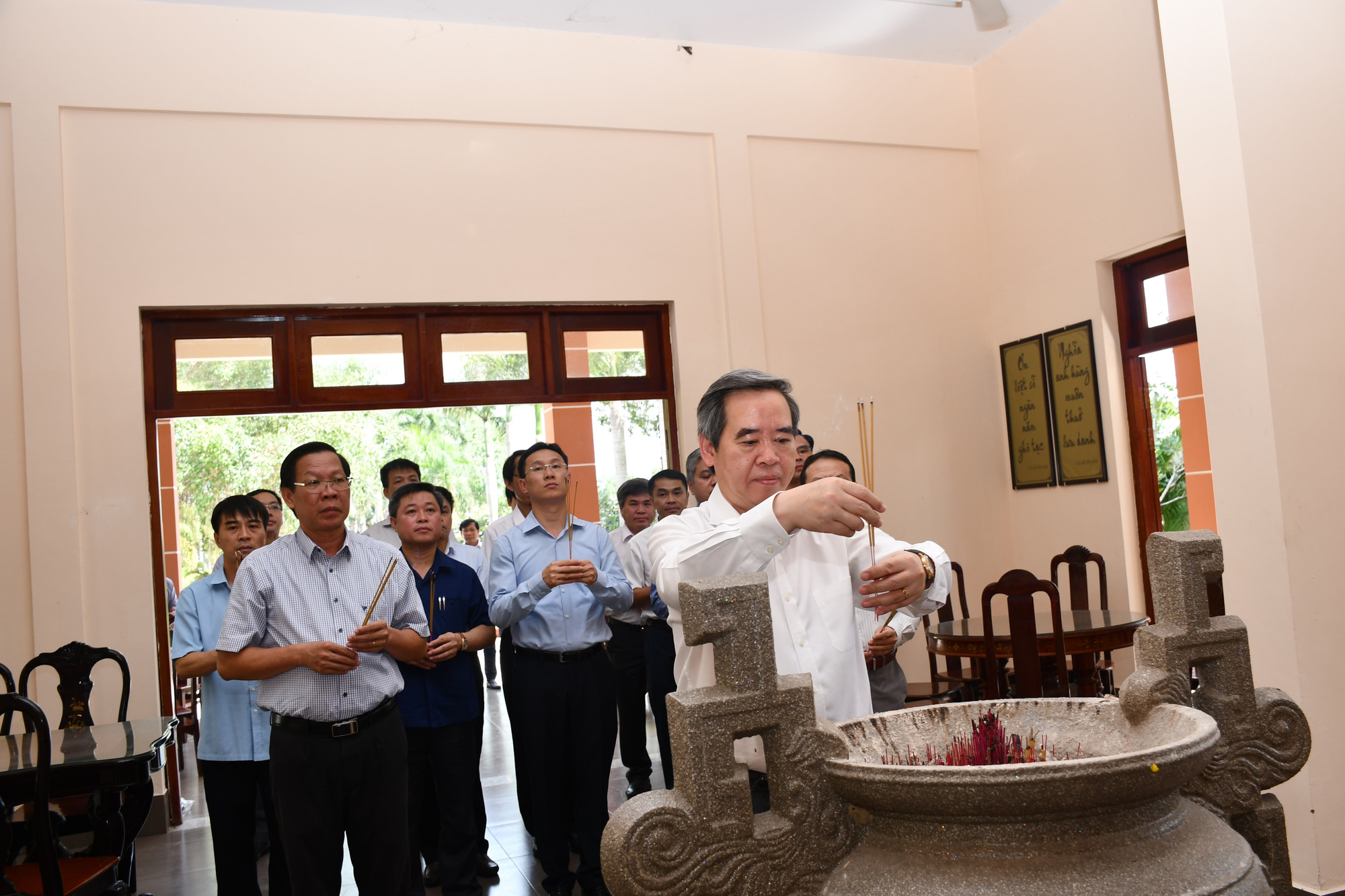 Trưởng Ban Kinh tế T.Ư Nguyễn Văn Bình làm việc tại tỉnh Bến Tre - Ảnh 2.