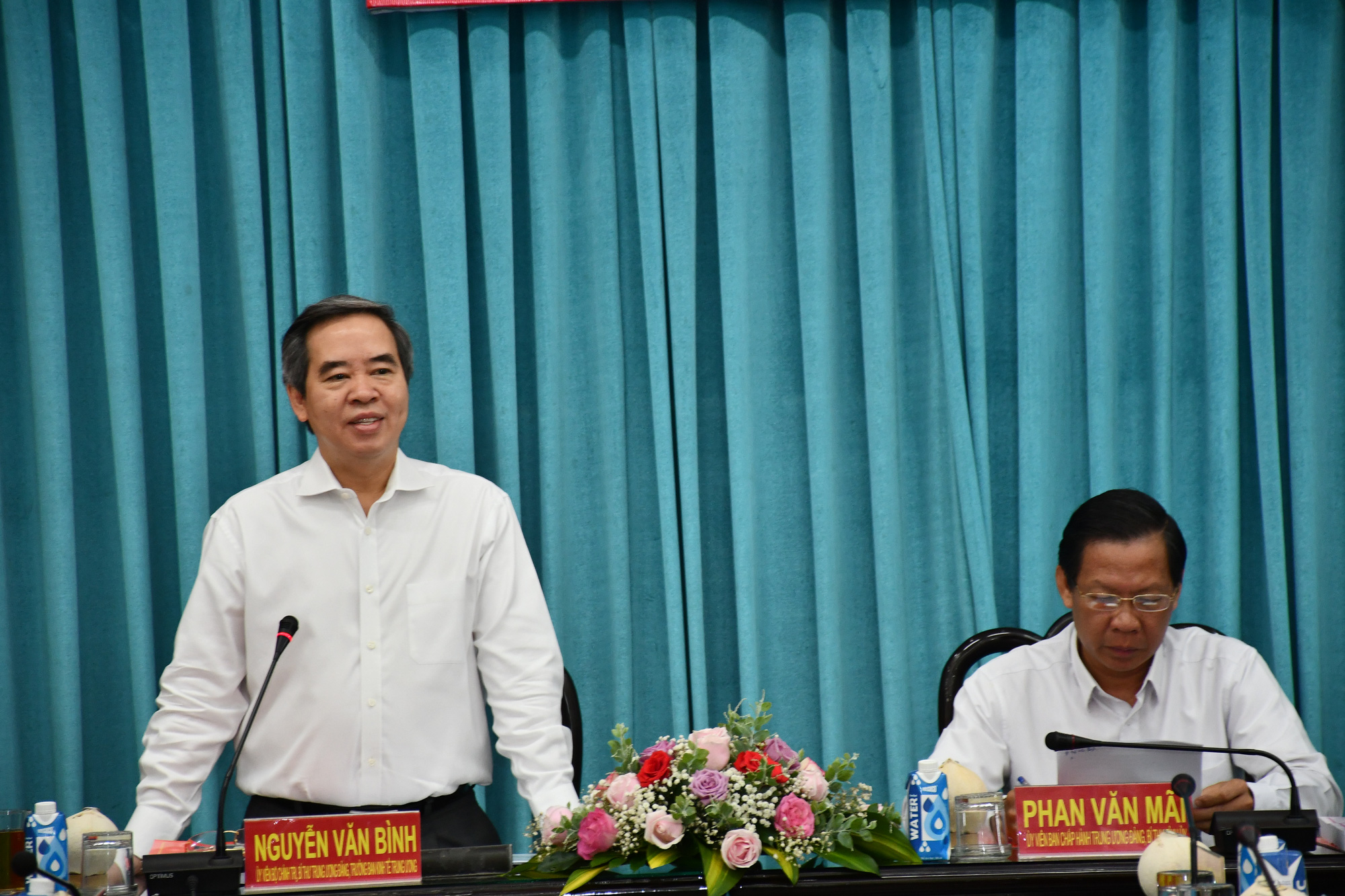 Trưởng Ban Kinh tế T.Ư Nguyễn Văn Bình làm việc tại tỉnh Bến Tre - Ảnh 1.