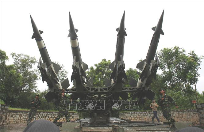 Bộ đội Tên lửa phòng không Việt Nam sử dụng vũ khí hiện đại, sẵn sàng chiến đấu - Ảnh 2.