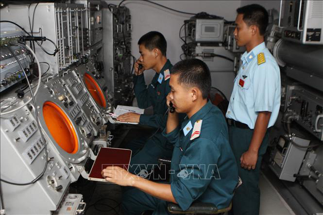 Bộ đội Tên lửa phòng không Việt Nam sử dụng vũ khí hiện đại, sẵn sàng chiến đấu - Ảnh 5.