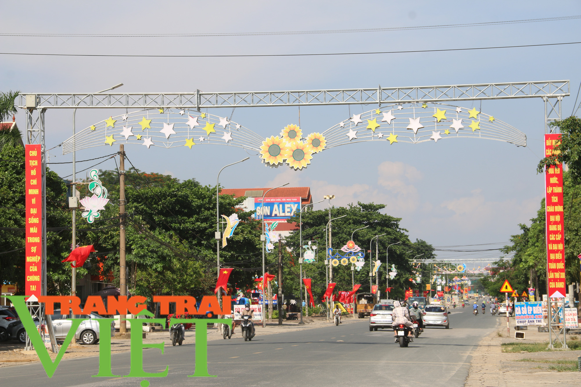 Hoà Bình: Công bố huyện Lương Sơn đạt chuẩn nông thôn mới - Ảnh 7.