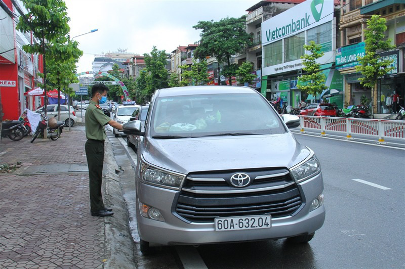 Lái xe từ Nha Trang tới Lào Cai đón 10 người Trung Quốc nhập cảnh trái phép - Ảnh 2.