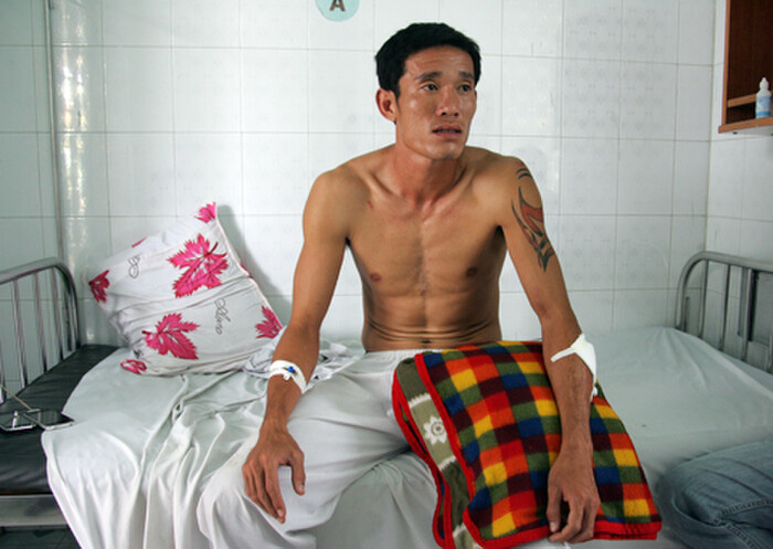 6 vụ cầu thủ Việt Nam bị rượt chém gây rúng động làng bóng đá - Ảnh 3.