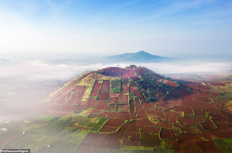 Núi lửa Việt Nam vào top ảnh phong cảnh đẹp nhất thế giới - Ảnh 1.