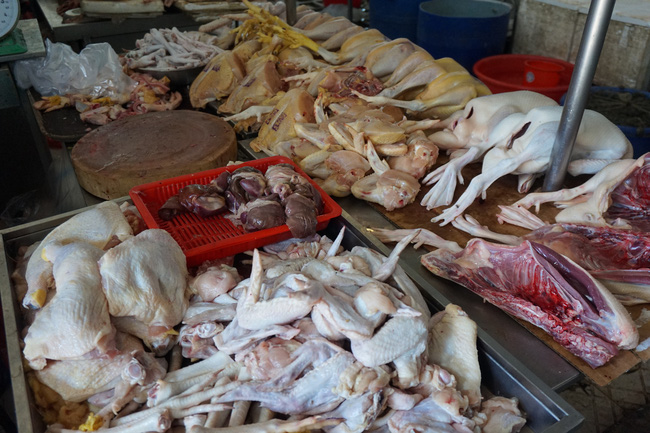 Ảnh hưởng dịch Covid-19 ở Đà Nẵng: Giá thịt heo tăng nhẹ, sức tiêu thụ mạnh   - Ảnh 4.