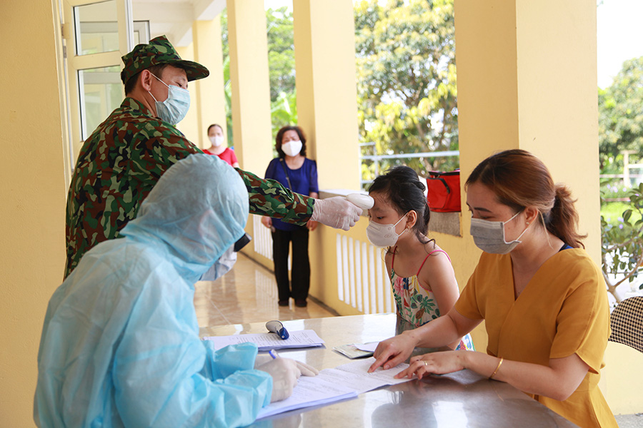 Quảng Ninh: Trên 1.200 công dân hoàn thành thời gian cách ly trở về với gia đình. - Ảnh 1.