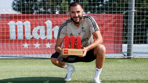 Benzema giành giải cầu thủ xuất sắc nhất.