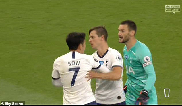 Tottenham thắng trận, HLV Mourinho phấn khích khi học trò... cãi nhau - Ảnh 2.