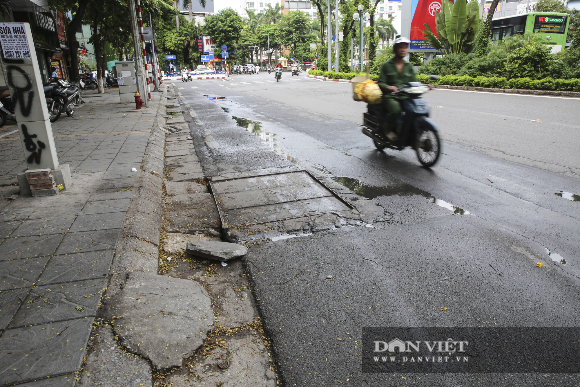 Hệ thống thoát nước bị xâm lấn, Hà Nội đứng trước nguy cơ ngập úng do mưa bão - Ảnh 10.