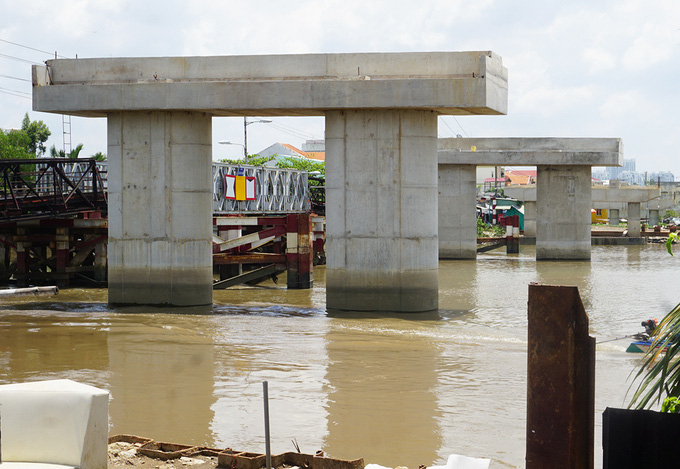 5 cây cầu chậm tiến độ kéo dài ở Sài Gòn - Ảnh 2.