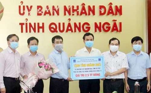 Quảng Ngãi: Sẵn sàng vận hành máy xét nghiệm SARS-CoV-2 thứ 3  - Ảnh 2.