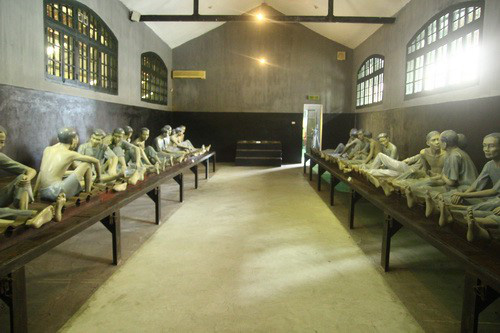 Nhà tù Hỏa Lò - nơi ghi dấu tinh thần yêu nước của người Việt Nam - Ảnh 7.