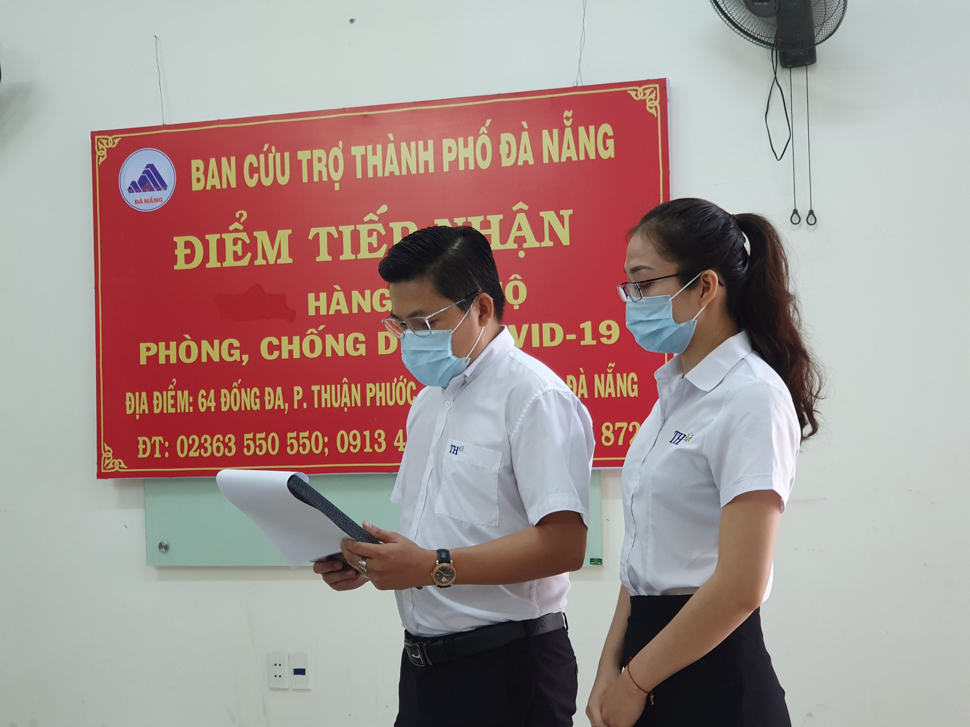 Tập đoàn TH trao 50.000 ly sữa tiếp sức cho phòng chống dịch Covid-19 tại Đà Nẵng, Quảng Nam - Ảnh 3.