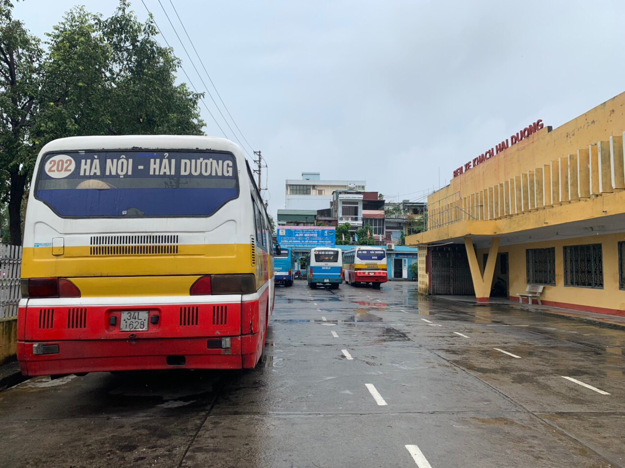 Đường phố vắng tanh, người dân TP Hải Dương nghiêm túc chấp hành quy định về cách ly xã hội - Ảnh 11.