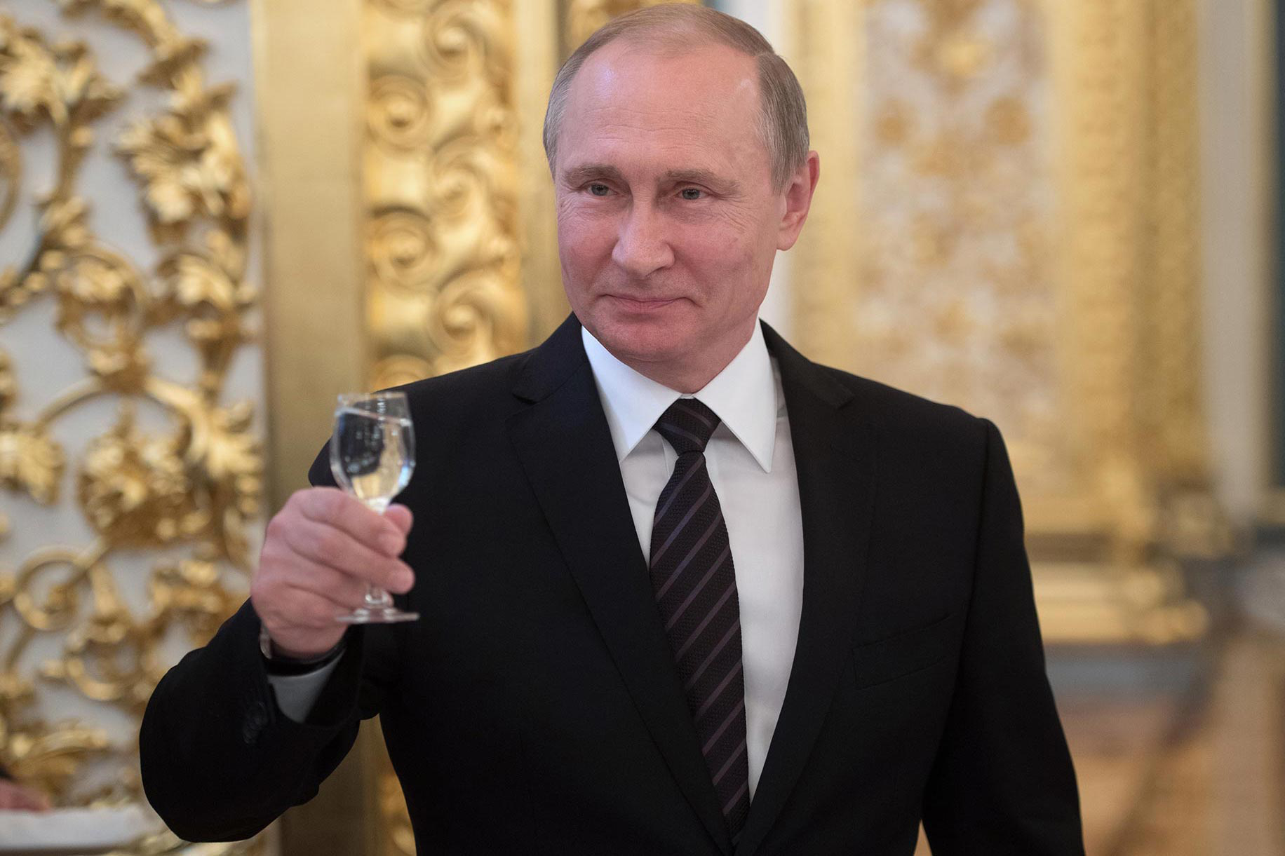 Bất ngờ thu nhập và tài sản của ông Putin năm 2019 - Ảnh 1.