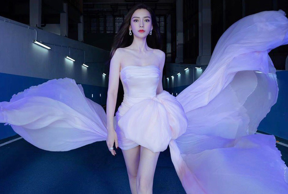 Mỹ nhân phim cổ trang Trung Quốc quyến rũ hút mắt vì dáng đẹp tựa nữ thần - Ảnh 1.