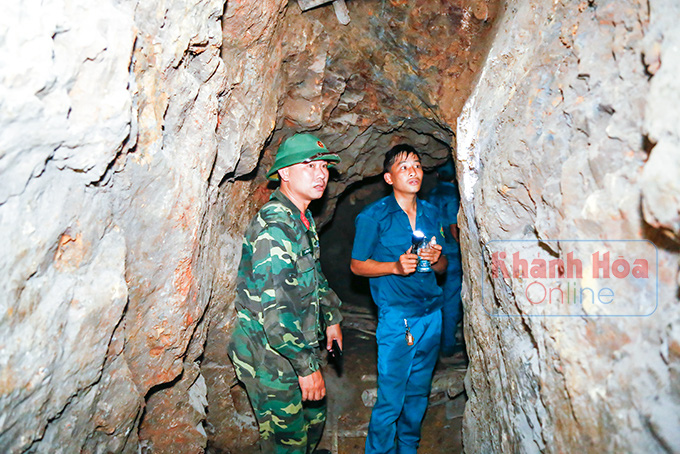 Khánh Hoà: Ớn lạnh hầm vàng ở núi Hòn Vung, sặc mùi chất độc nguy hiểm - Ảnh 5.