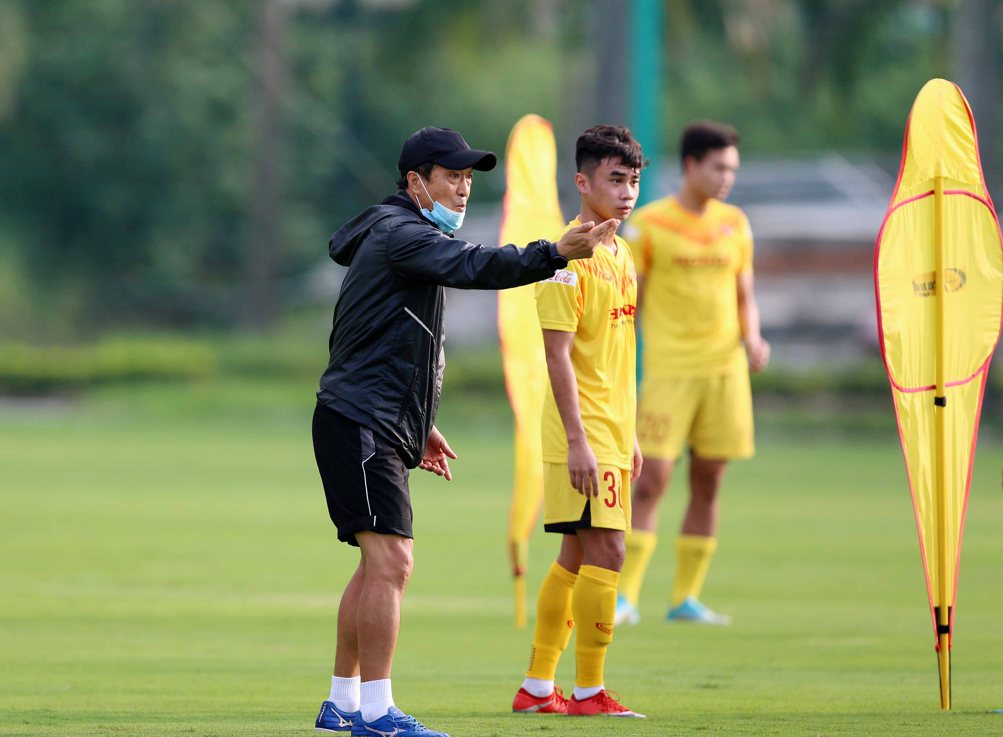 Đội trưởng U22 Việt Nam: &quot;Tôi chưa biết mình có được dự SEA Games không&quot; - Ảnh 9.