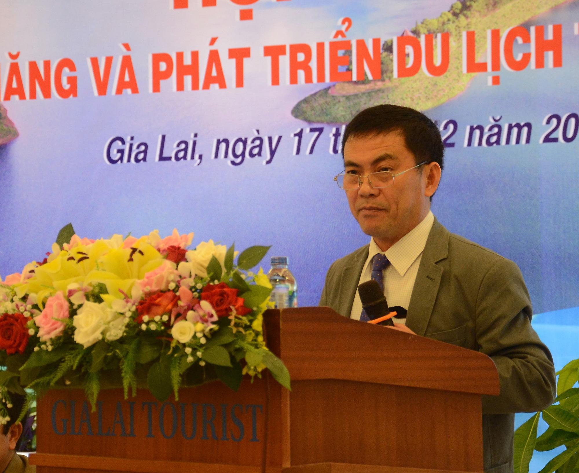 Ông Nguyễn Đức Hoàng xin thôi chức Phó Chủ tịch tỉnh Gia Lai - Ảnh 1.
