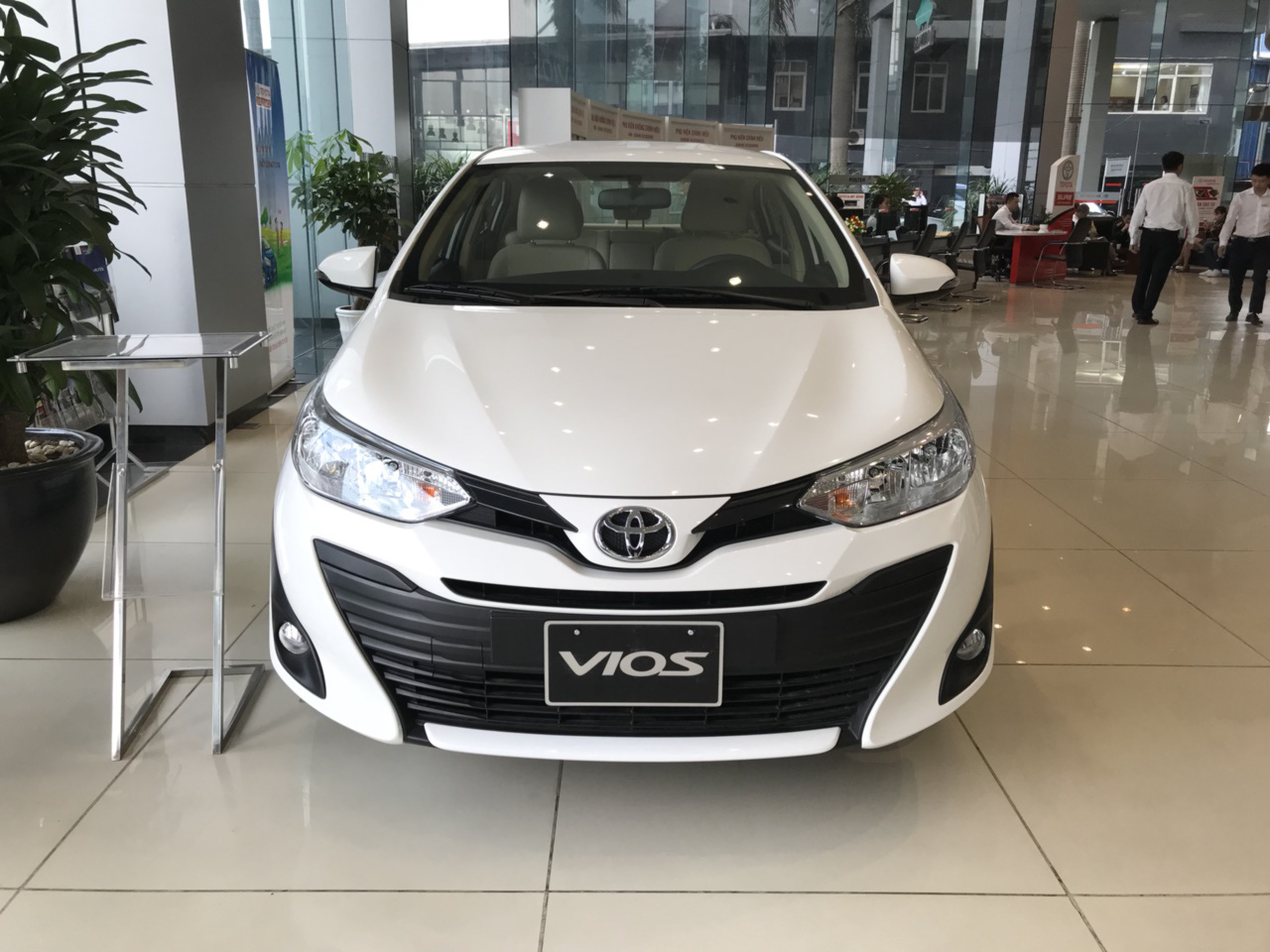 Tin xe (29/8): Đại lý thi nhau giảm giá xe Toyota Vios - Ảnh 1.