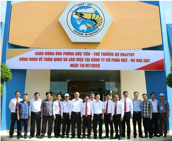Đoàn lãnh đạo Bộ NNPTNT và các tỉnh ĐBSCL tham quan khu phức hợp sản xuất tôm chất lượng cao Việt – Úc - Ảnh 1.